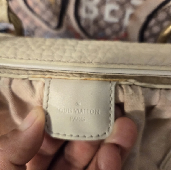 Louis Vuitton Trapeze Bag - Picture 2 of 16